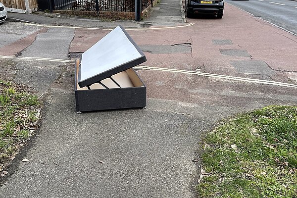fly tipping in Hartley Wintney